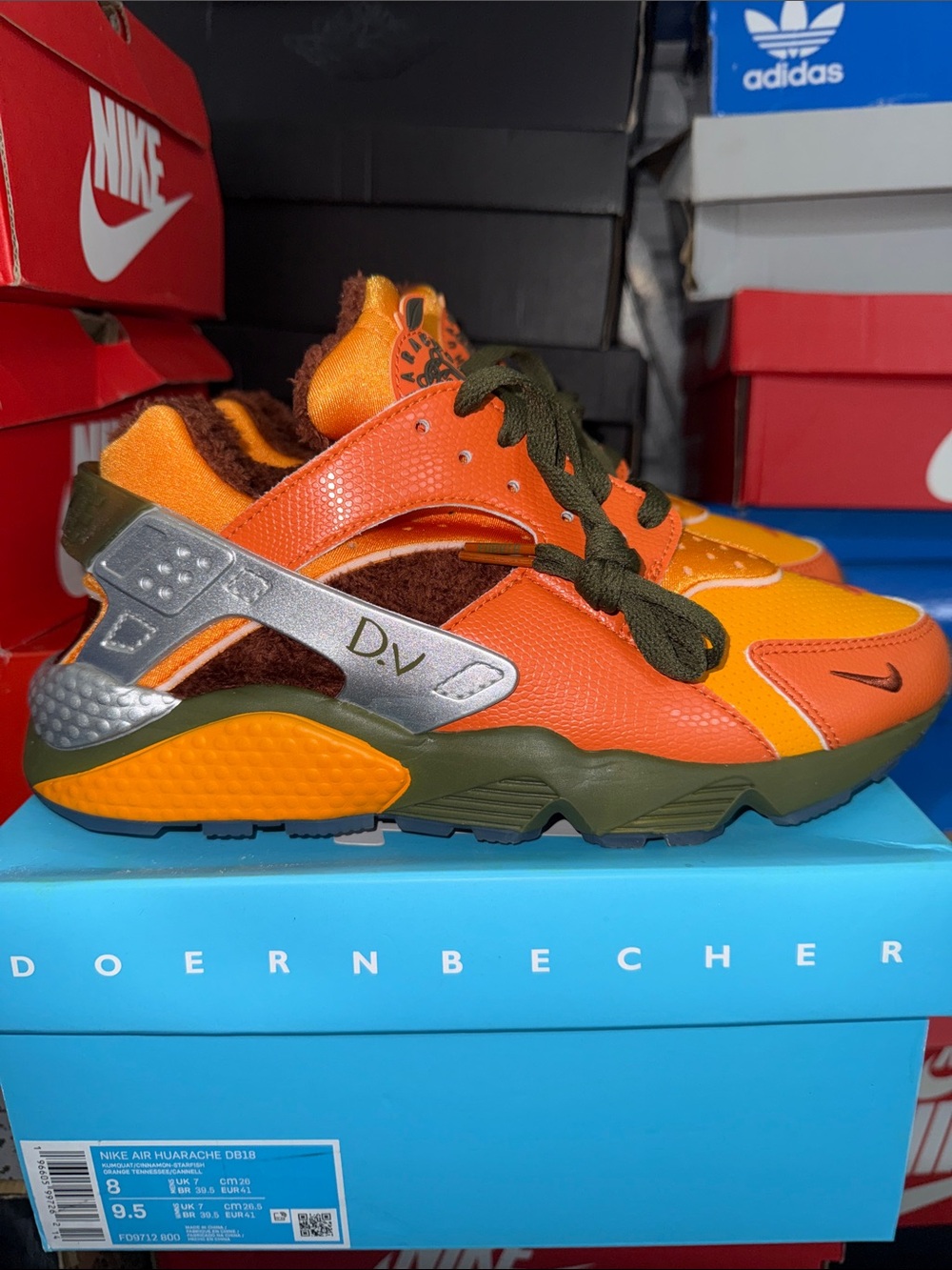Nike Air Huarache DB18 DOERNBECHER SIZE 8 men // 9.5 Women
